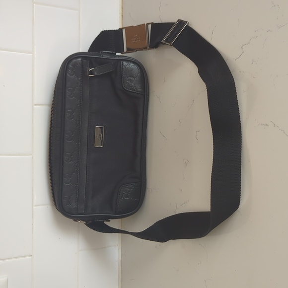 Gucci Bum/Belt Bag Crossbody - Picture 3 of 12